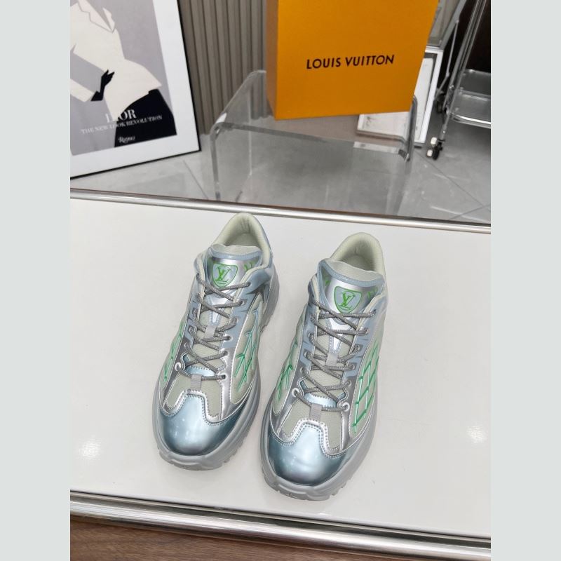 l**is V*t*n sneakers